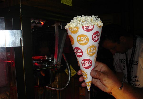 Location machine à pop corn américaine professionnelle Marseille Aubagne aix Paca Bouches du rhone